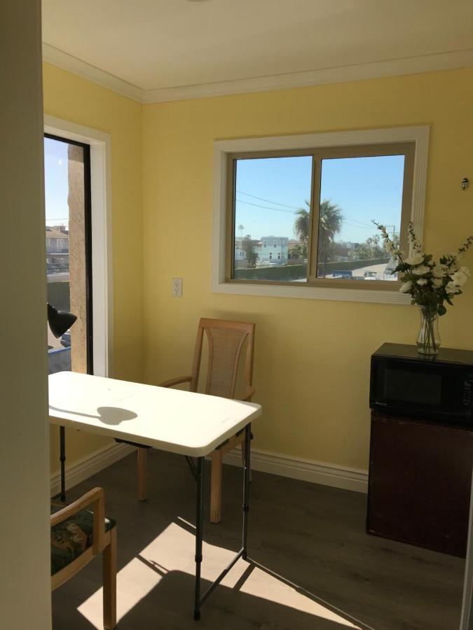 777 Motor Inn Huntington Beach Bagian luar foto